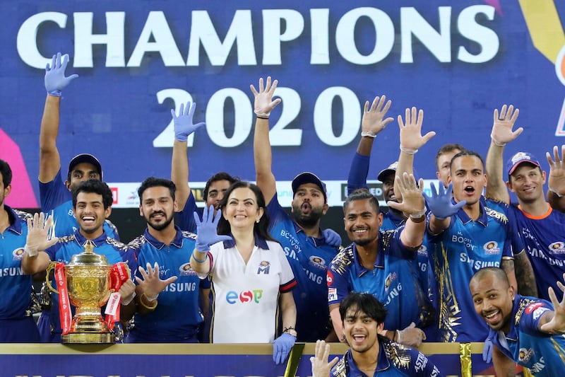 Mumbai Indians players with the trophy during the final of season 13 of the Dream 11 Indian Premier League (IPL) between the Mumbai Indians and the Delhi Capitals held at the Dubai International Cricket Stadium, Dubai in the United Arab Emirates on the 10th November 2020.  Photo by: Vipin Pawar  / Sportzpics for BCCI