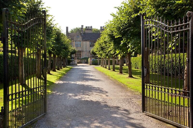 Yarnton Manor. Courtesy Knight Frank