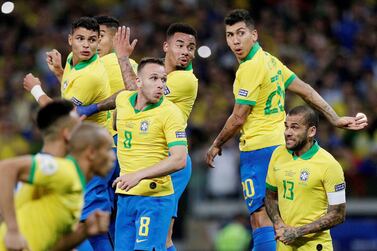 FILE PHOTO: Soccer Football - Copa America Brazil 2019 - Semi Final - Brazil v Argentina - Mineirao Stadium, Belo Horizonte, Brazil - July 2, 2019   Brazil's Thiago Silva, Arthur, Gabriel Jesus, Roberto Firmino and Dani Alves look on                           REUTERS / Ueslei Marcelino / File Photo