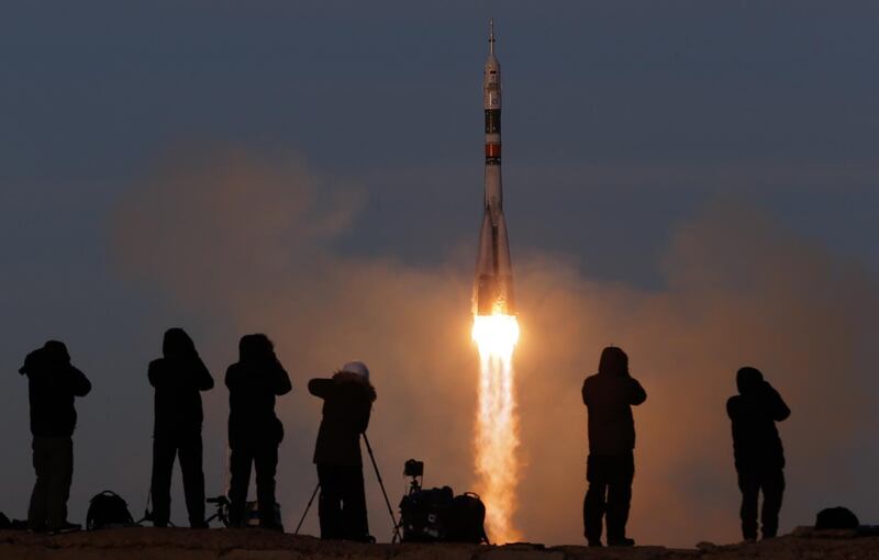 epaselect epa07205780 The Russian Soyuz booster rocket FG with Soyuz MS-11 spacecraft lifts off from the launch pad at Baikonur Cosmodrome in Kazakhstan, 03 December 2018, carrying the expedition 58/59 crew members, Roscosmos cosmonaut Oleg Kononenko, CSA astronaut David Saint-Jacques and NASA astronaut Anne McClain, to the International Space Station (ISS).  EPA/MAXIM SHIPENKOV