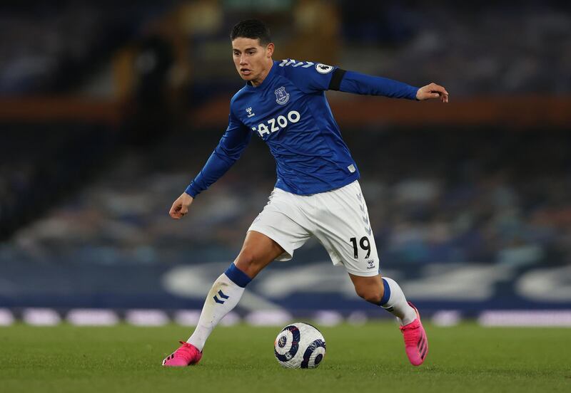 LIVERPOOL, ENGLAND - APRIL 16: James Rodriguez of Everton runs with the ball during the Premier League match between Everton and Tottenham Hotspur at Goodison Park on April 16, 2021 in Liverpool, England. Sporting stadiums around the UK remain under strict restrictions due to the Coronavirus Pandemic as Government social distancing laws prohibit fans inside venues resulting in games being played behind closed doors. (Photo by Clive Brunskill/Getty Images)