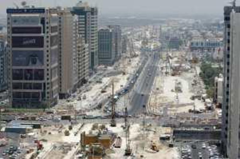 United Arab Emmirates - Abu Dhabi - Jun 30 - 2009 : Roadworks on Al Salam St.( Jaime Puebla / The National ) *** Local Caption ***  JP Al Salam St 02.jpg