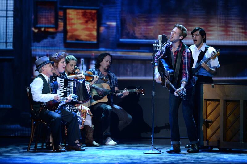 The cast of 'Once The Musical' performs onstage at The 67th Annual Tony Awards at Radio City Music Hall on June 9, 2013 in New York City.   Andrew H. Walker/Getty Images for Tony Awards Productions/AFP== FOR NEWSPAPERS, INTERNET, TELCOS & TELEVISION USE ONLY ==
 *** Local Caption ***  308402-01-09.jpg