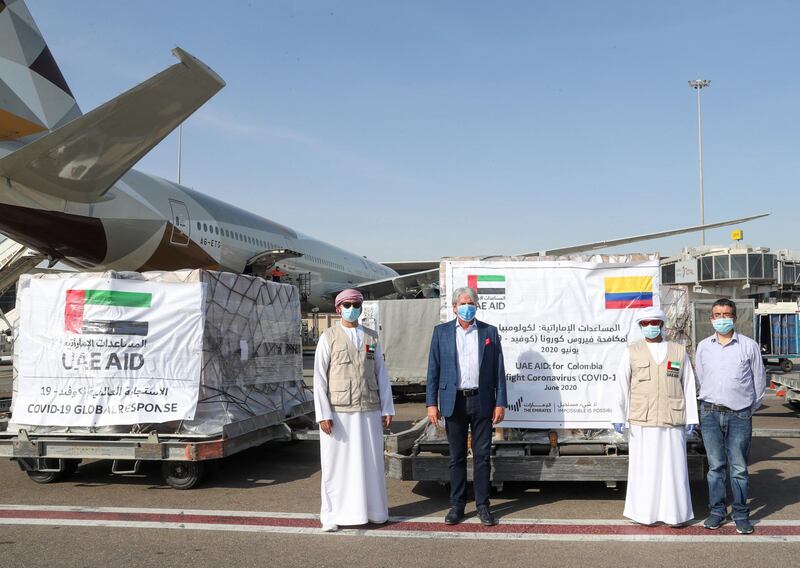 ABU DHABI, 15th June 2020 (WAM) – As part of efforts to strengthen the capacity of the health sector in various countries to overcome the COVID-19 crisis, the United Arab Emirates today sent an aid plane containing eight metric tons of medical supplies to Colombia. Wam