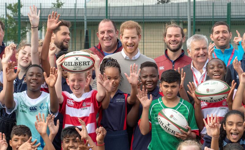 LUTON, ENGLAND - SEPTEMBER 12: Prince Harry, Duke of Sussex meets pupils during his visit to The Rugby Football Union All Schools Programme at Lealands High School on September 12, 2019 in Luton, England. HRH is the Patron of the Rugby Football Union. (Photo by Arthur Edwards - WPA Pool/Getty Images)