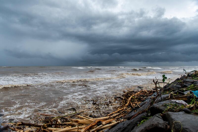 High seas and stormy skies at the coast of Capesterre-Belle-Eau.