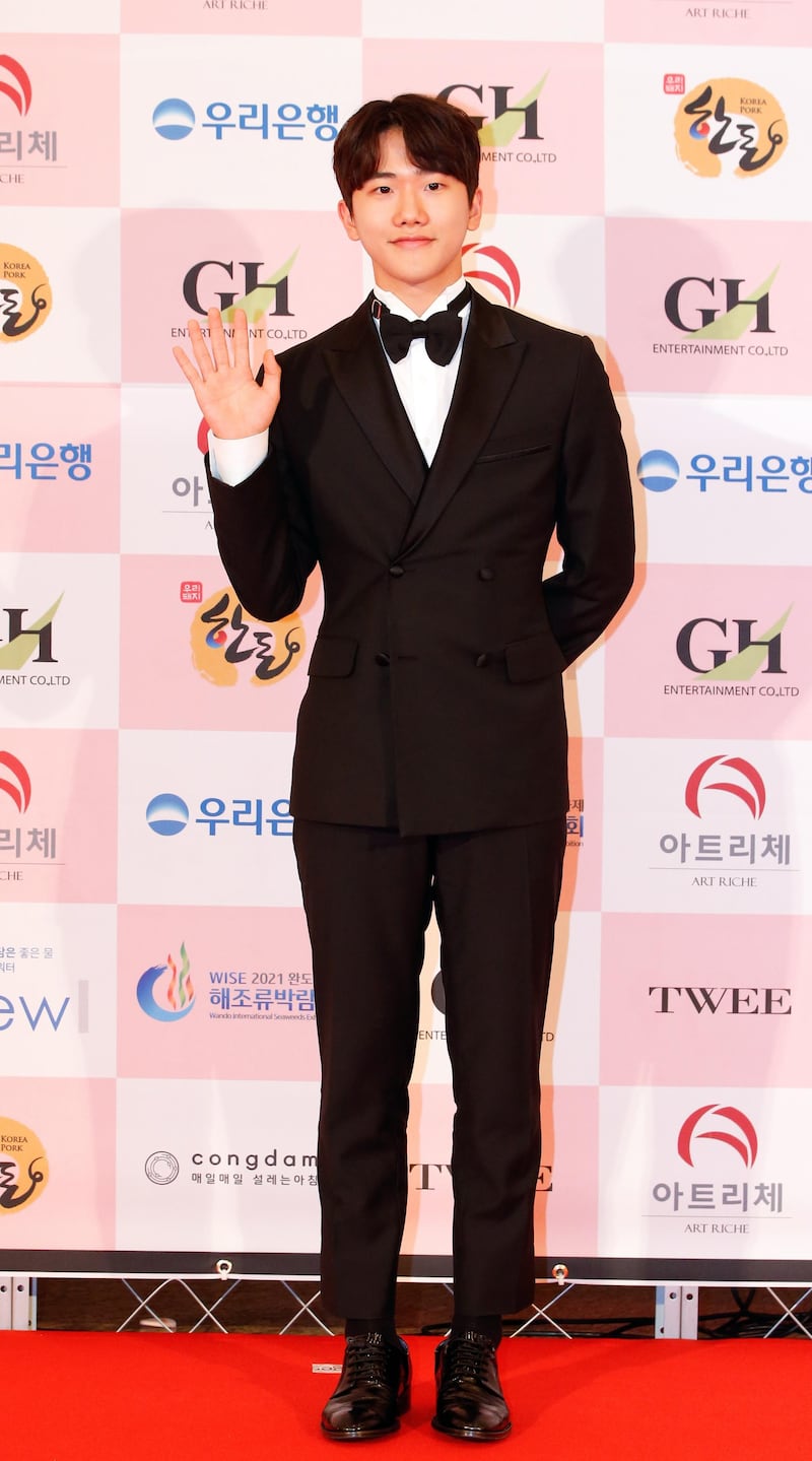 Actor Ann Ji-ho arrives for the 56th Daejong Film Awards ceremony. EPA