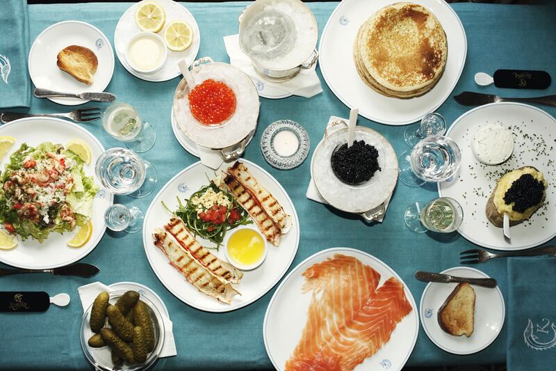 The menu features several Russian-French delicacies, and is famous for its smoked fish and caviar.