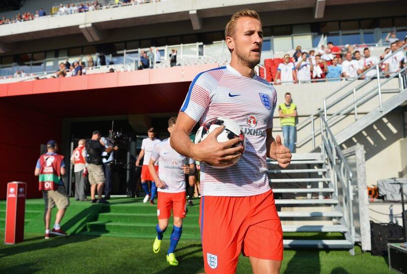 Harry Kane of England runs onto the pitch with teammates prior to the European World Cup qualifying match against Slovakia. Dan Mullan / Getty Images