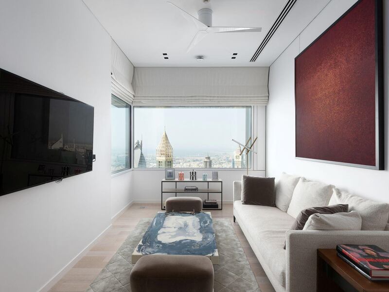 A quiet corner to watch television. Courtesy Luxhabitat Sotheby's International Realty