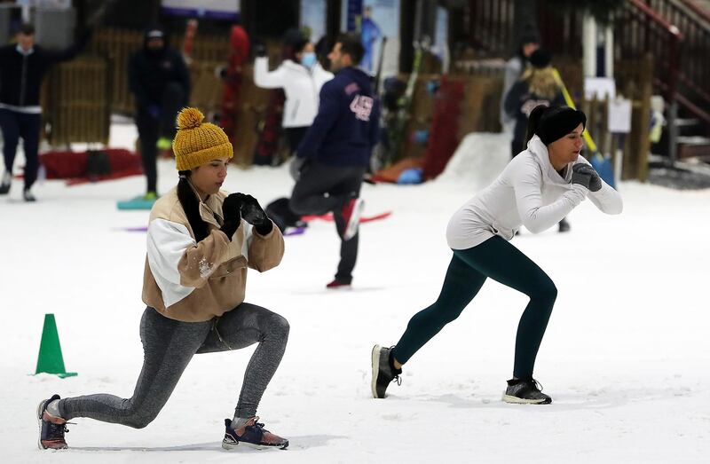 DUBAI , UNITED ARAB EMIRATES , November 22 – 2020 :- Around 30 participants during the free high intensity interval training (HIIT) session as part of the Dubai Fitness Challenge held at Ski Dubai in Mall of the Emirates in Dubai. ( Pawan Singh / The National ) For News/Standalone/Online/Instagram/Big Picture