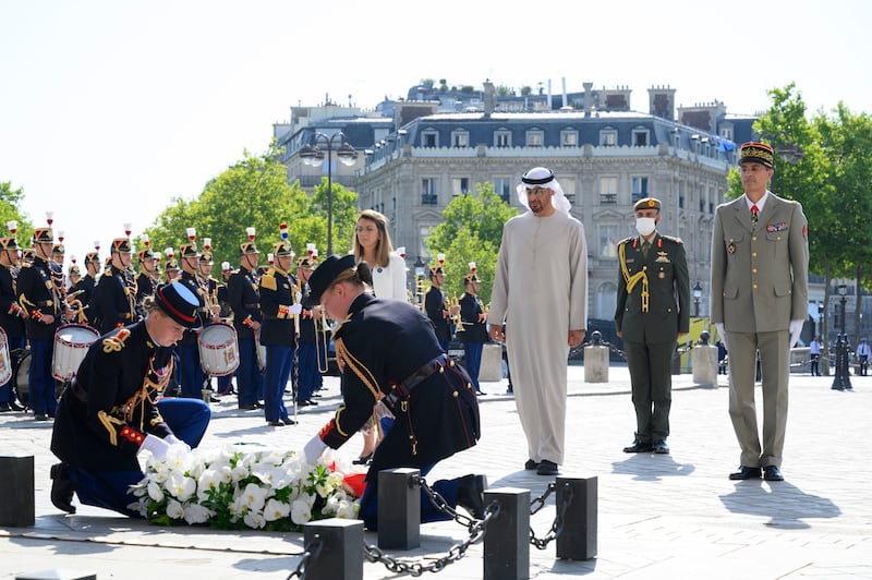 Sheikh Mohamed lays a wreath at the Tomb of the Unknown Soldier. Photo: Presidential Court