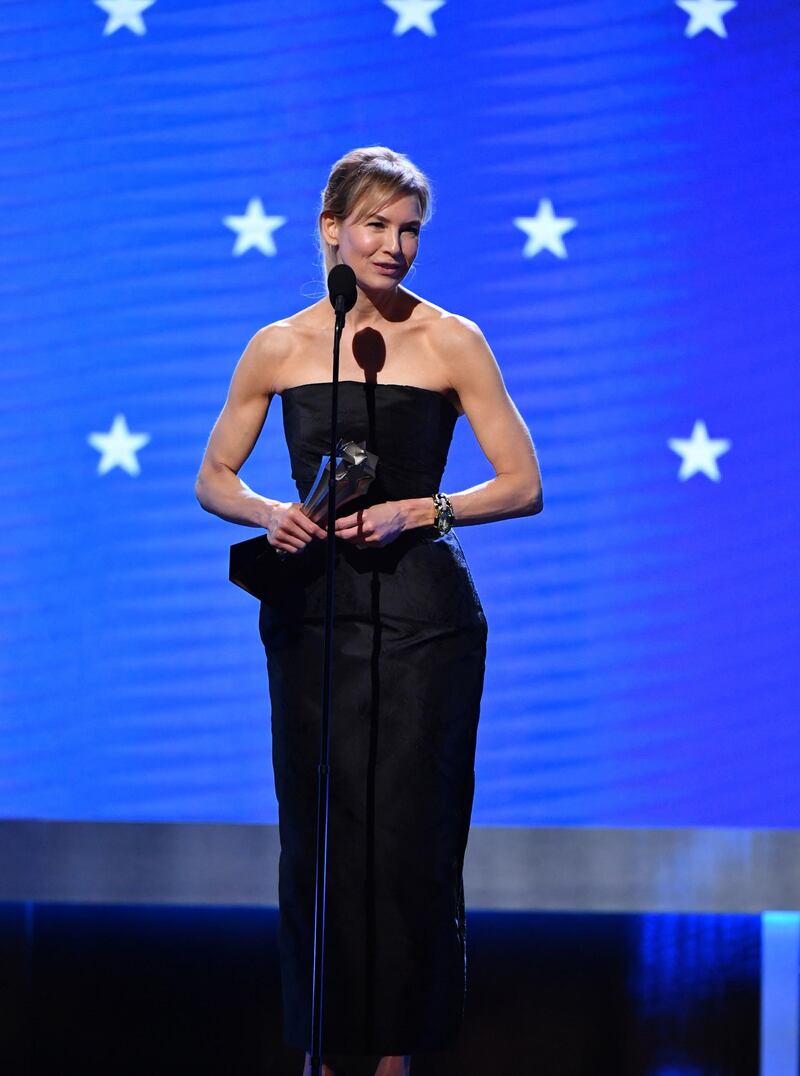 SANTA MONICA, CALIFORNIA - JANUARY 12: Renée Zellweger accepts the Best Actress award for 'Judy' onstage during the 25th Annual Critics' Choice Awards at Barker Hangar on January 12, 2020 in Santa Monica, California.   Amy Sussman/Getty Images/AFP
== FOR NEWSPAPERS, INTERNET, TELCOS & TELEVISION USE ONLY ==
