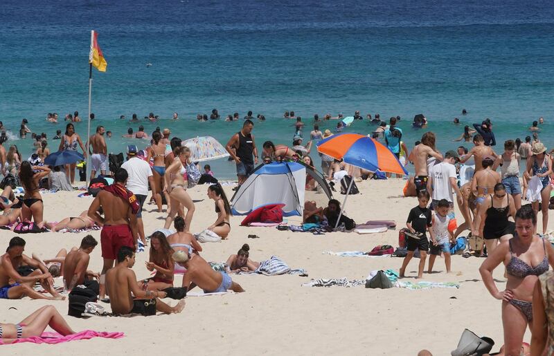 Beachgoers are seen at Bondi Beach, Sydney, Australia, January 15, 2019. Picture taken January 15, 2019.  AAP Image/Ben Rushton/via REUTERS  ATTENTION EDITORS - THIS IMAGE WAS PROVIDED BY A THIRD PARTY. NO RESALES. NO ARCHIVE. AUSTRALIA OUT. NEW ZEALAND OUT. NO COMMERCIAL OR EDITORIAL SALES IN NEW ZEALAND. NO COMMERCIAL OR EDITORIAL SALES IN AUSTRALIA.