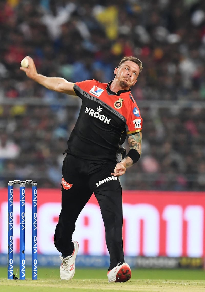 Royal Challengers Bangalore's cricketer Dale Steyn bowls during the 2019 Indian Premier League (IPL) Twenty 20 cricket match between Kolkata Knight Riders and Royal Challengers Bangalore  at the Eden Gardens Cricket Stadium, in Kolkata, on April 19, 2019. (Photo by DIBYANGSHU SARKAR / AFP) / IMAGE RESTRICTED TO EDITORIAL USE - STRICTLY NO COMMERCIAL USE
