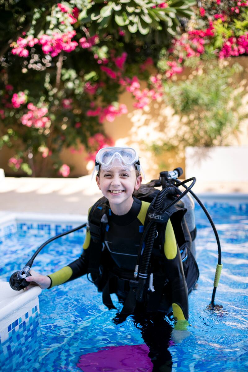 DUBAI, UNITED ARAB EMIRATES. DECEMBER 2020. 
Ellie May, a nine year old who lives in Dubai, is aiming to be the world's youngest certified scuba diver. She makes the attempt on the 31st, when she takes the exam in Dubai. 

(Photo: Reem Mohammed/The National)

Reporter:
Section:
