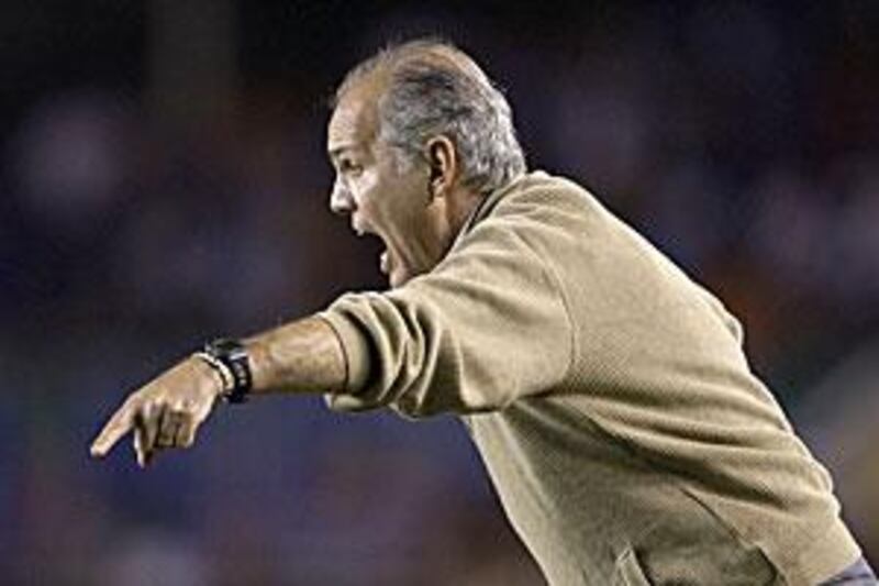 Estudiantes coach Alejandro Sabella is taking it one step at a time.