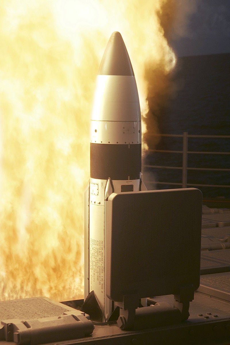 An SM-3 being launched from the Pearl Harbor-based Aegis cruiser 'USS Lake Erie' during a ballistic missile flight test. The missile intercepted a separating ballistic missile threat target, launched from the Pacific Missile Range Facility in Barking Sands, Hawaii. The test was the sixth intercept, in seven flight tests, by Aegis Ballistic Missile Defence. Photo: Public Domain