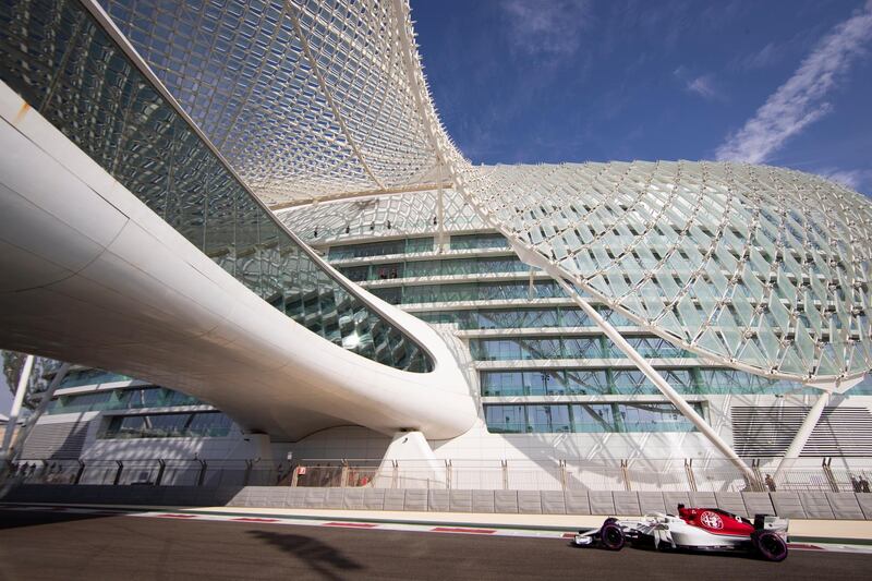 epa07186321 Swedish Formula One driver Marcus Ericsson of Sauber F1 Team in action during the third practice session of the Abu Dhabi Formula One Grand Prix 2018 at Yas Marina Circuit in Abu Dhabi, United Arab Emirates, 24 November 2018. The Formula One Grand Prix of Abu Dhabi will take place on 25 November 2018.  EPA/VALDRIN XHEMAJ