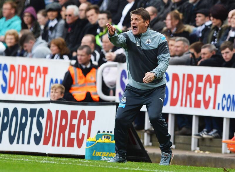 NEWCASTLE UPON TYNE, ENGLAND - MAY 09: John Carver, manager of Newcastle United gives instructions during the Barclays Premier League match between Newcastle United and West Bromwich Albion at St James' Park on May 9, 2015 in Newcastle upon Tyne, England.  (Photo by Nigel Roddis/Getty Images)