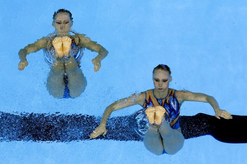 The Pair then keep their feet above water later on in the sequence. 

David Gray / Reuters