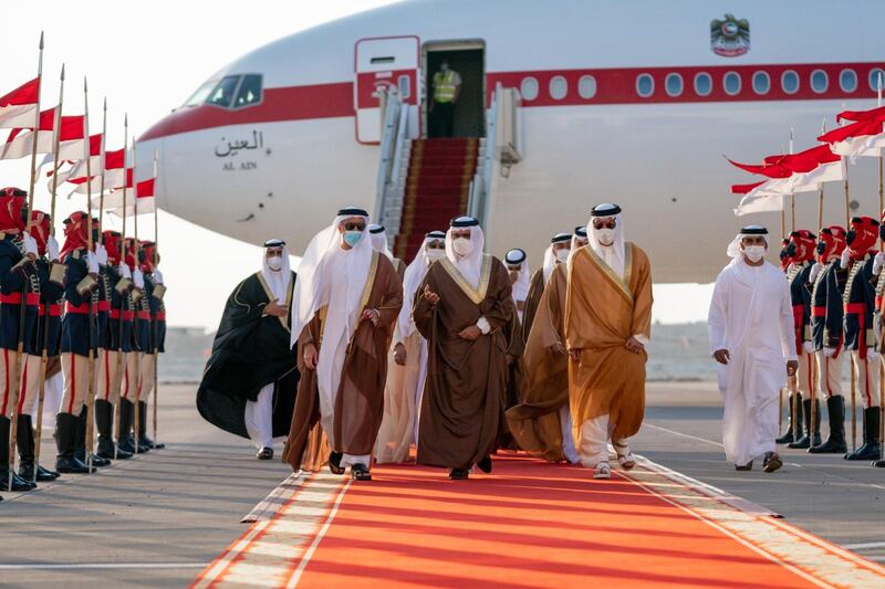 Sheikh Saif bin Zayed and Sheikh Mansour bin Zayed arrive in Bahrain to offer condolences on behalf of the UAE leadership. Wam