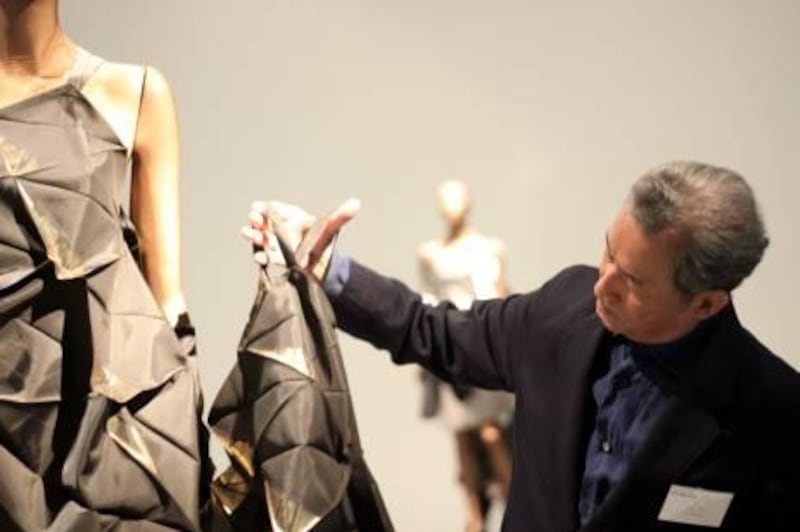 The designer Issey Miyake’s new clothing line, 132 5, is his first in more than a decade, and he collaborated with engineers and craftsmen to make it happen.