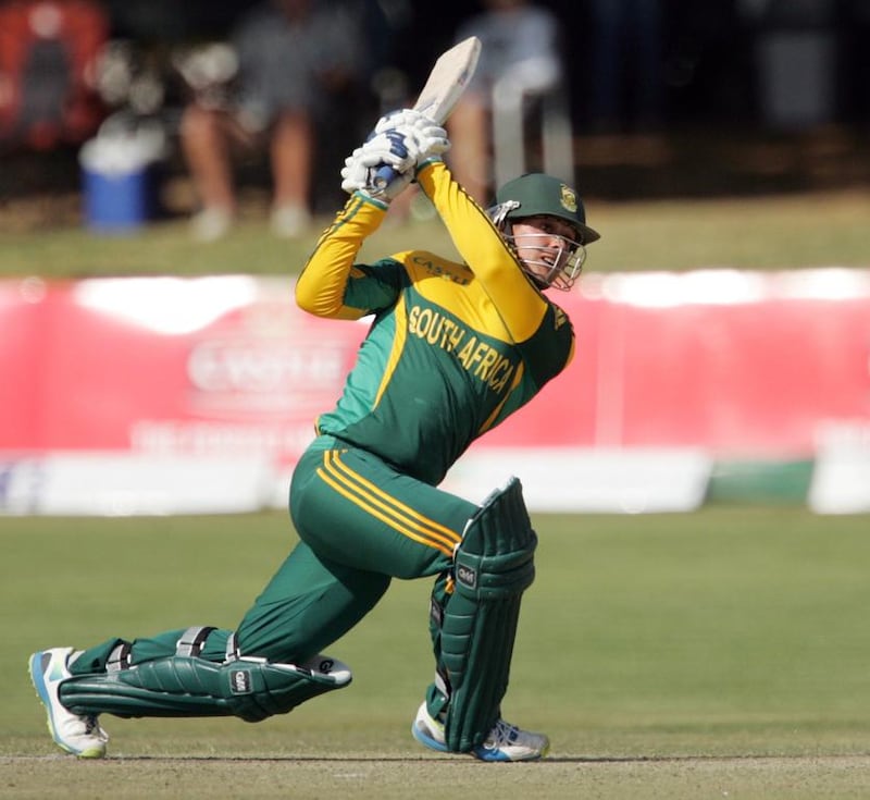 Quinton de Kock swung for 84 runs to lead South Africa past Zimbabwe yesterday at the Queens Sports Club in Bulawayo. Jekesai Njikizana / AFP