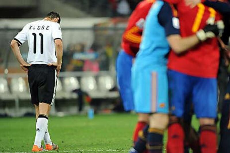 Miroslav Klose needs two more goals to surpass Brazilian Ronaldo's World Cup scoring record