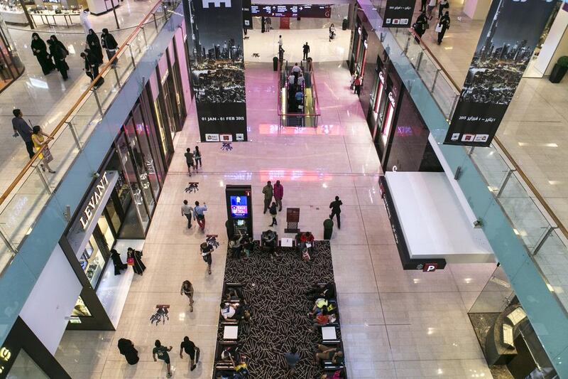 DUBAI, UNITED ARAB EMIRATES, Jan 4, 2015. Shoppers at Dubai Mall during the 2015 edition of Dubai Shopping Festival. DSF celebrates it's 20th anniversary this year. Photo: Reem Mohammed / The National  
