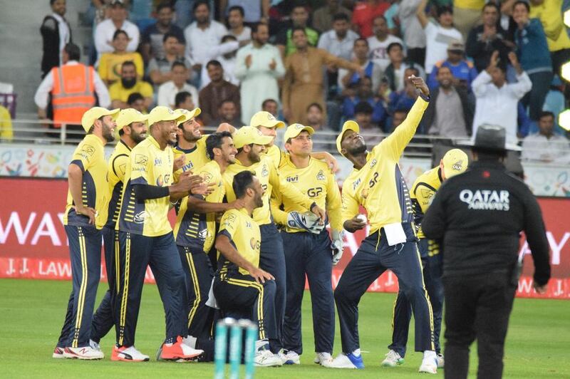 Peshawar Zalmi captain Darren Sammy takes a mock selfie during their PSL game against Karachi Kings at Dubai International Cricket Stadium on Friday night. Peshawar won the game by seven wickets. Courtesy Dubai Sports City