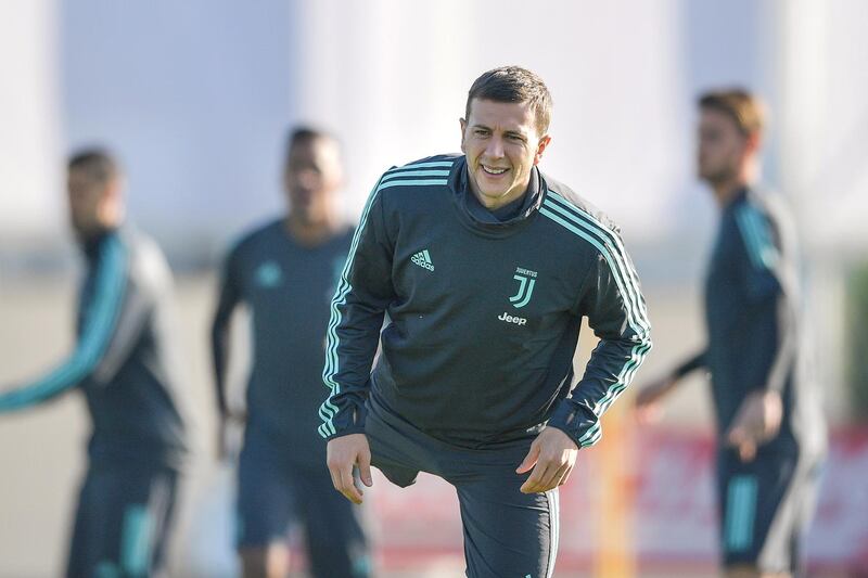 TURIN, ITALY - NOVEMBER 05: Juventus player Federico Bernardseschi during the Champions League training session at JTC on November 05, 2019 in Turin, Italy. (Photo by Daniele Badolato - Juventus FC/Juventus FC via Getty Images)