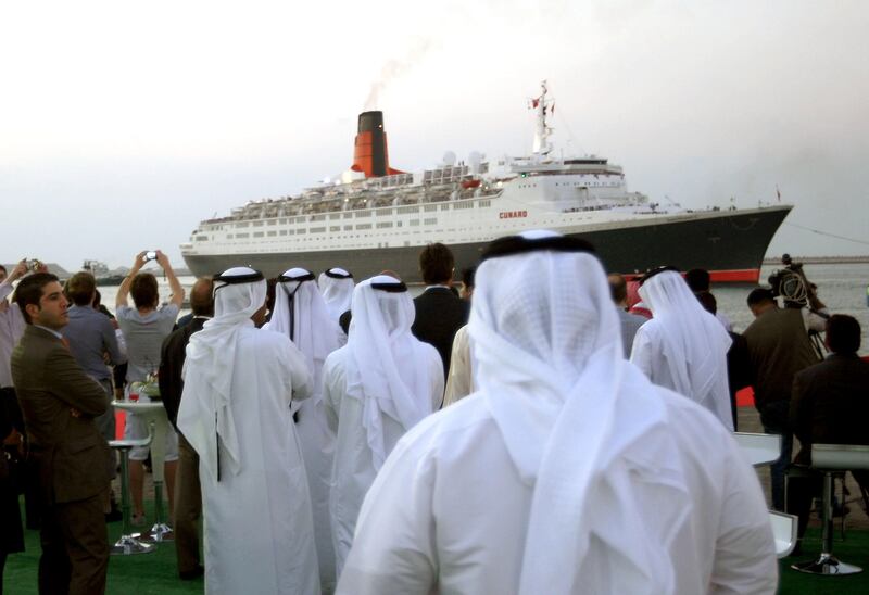 DUBAI, UNITED ARAB EMIRATES - NOVEMBER 26:  The QE2 ship arrives in Dubai from the UK on November 26, 2008.  (Randi Sokoloff / The National) *** Local Caption ***  RS018-1126-QE2.jpgRS018-1126-QE2.jpgBZ20JL ANALYSIS 02.jpg