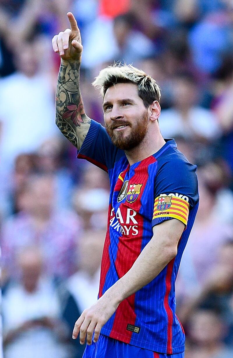 BARCELONA, SPAIN - OCTOBER 15:  Lionel Messi of FC Barcelona celebrates after scoring his team's fourth goal during the La Liga match between FC Barcelona and RC Deportivo La Coruna at Camp Nou stadium on October 15, 2016 in Barcelona, Spain.  (Photo by David Ramos/Getty Images)