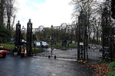 Locked gates at Handsworth Cemetery in Birmingham, UK. 
Photos by JOHN ROBERTSON/The National, 19th November, 2020.
MORE PICS TO FOLLOW AFTER 2PM GATES OPENING!