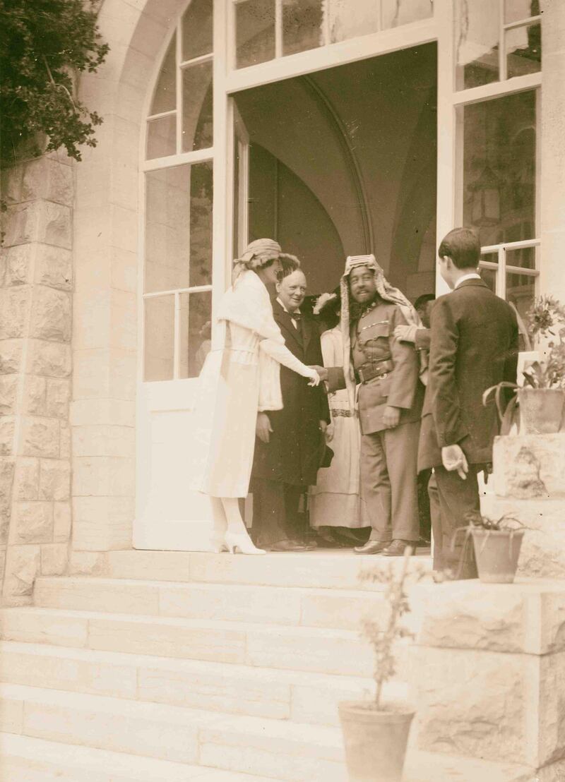 PR1TH6 Emir Abdullah of Transjordan shaking hands with Mrs. Churchill, Winston Churchill standing next to Mrs. Churchill, Government. Alamy