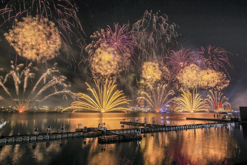 Abu Dhabi, United Arab Emirates, December 31, 2017.    Fireworks at the New Year’s Eve Countdown Village at the Abu Dhabi, Corniche Breakwater.
Victor Besa for The National.
National
Reporter:  John Dennehy