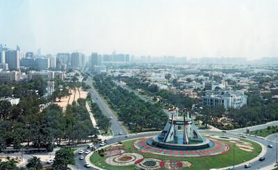 Summit Fountain was built in the 1980s and was once a major feature of Abu Dhabi. The crown featured the flags of each of the GCC nations: Saudi Arabia, Oman, Qatar, Kuwait, Bahrain and the UAE, which hosted the inaugural meeting of the GCC at the InterContinental Hotel in May 1981. 