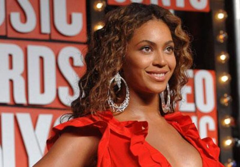 Beyonce Knowles arrives at the MTV Video Music Awards at Radio City Music Hall, in New York on September 13, 2009.