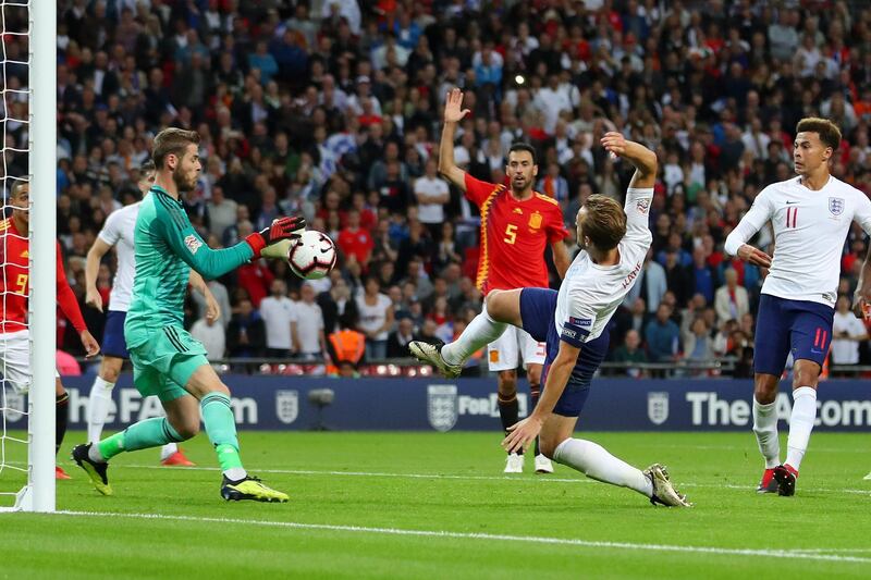 LONDON, ENGLAND - SEPTEMBER 08:  Harry Kane of England shoots and misses, saved by David de Gea of Spain during the UEFA Nations League A group four match between England and Spain at Wembley Stadium on September 8, 2018 in London, United Kingdom.  (Photo by Catherine Ivill/Getty Images)