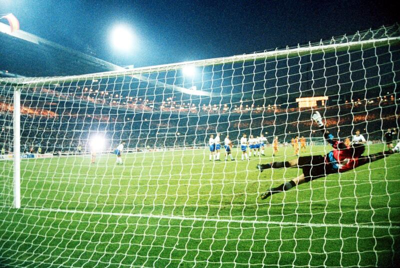 May 1992:  Ronald Koeman scores for Barcelona during the European Cup Final between Barcelona v Sampdoria. Barcelona won 1-0. Mandatory Credit: David Cannon/Getty Images
