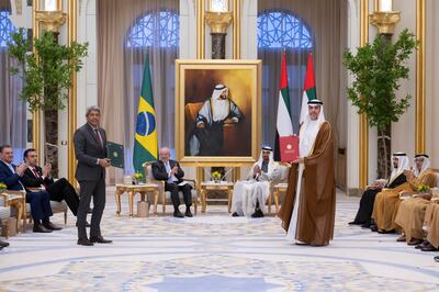 President Sheikh Mohamed and Luiz Inacio Lula da Silva, President of Brazil, witness the signing of an agreement between Bahia state and the Mataripe Refinery company. Photo: Presidential Court