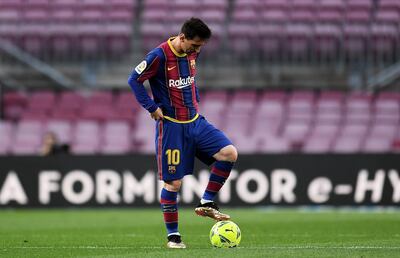 BARCELONA, SPAIN - MAY 16: Lionel Messi of FC Barcelona looks dejected during the La Liga Santander match between FC Barcelona and RC Celta at Camp Nou on May 16, 2021 in Barcelona, Spain. Sporting stadiums around Spain remain under strict restrictions due to the Coronavirus Pandemic as Government social distancing laws prohibit fans inside venues resulting in games being played behind closed doors.  (Photo by David Ramos/Getty Images)