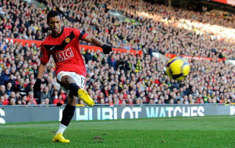 MANCHESTER, ENGLAND - FEBRUARY 06: Nani of Manchester United crosses the ball during the Barclays Premier League match between Manchester United and Portsmouth at Old Trafford on February 6, 2010 in Manchester, England.  (Photo by Michael Regan/Getty Images)