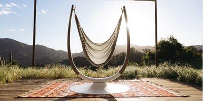 The Hammock Throne is one popular Kickstarter campaign happening at the moment. Courtesy: The Hammock Throne