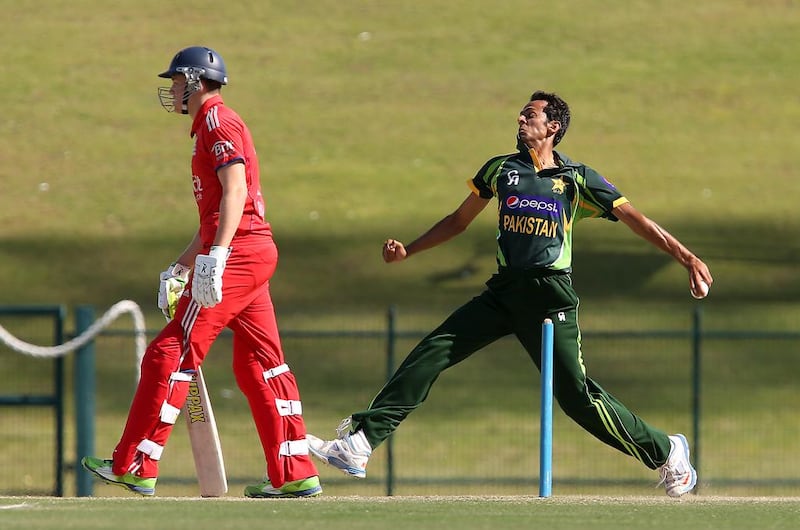 Zia-ul-Haq, right, took three wickets as Pakistan defeated England in an Under 19 tri-series match in Abu Dhabi on Monday. Pawan Singh / The National