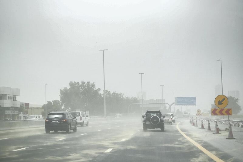 DUBAI, UNITED ARAB EMIRATES. 28 APRIL 2020. WEATHER STANDALONE. Heavy wind and sandstorm conditions along Al Khail rd in Dubai.. (Photo: Antonie Robertson/The National) Journalist: None. Section: National.