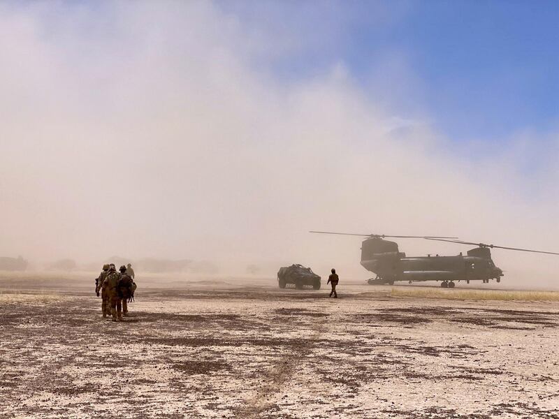 RAF Chinooks began operating in Mali with the French military during July 2018 and since then have moved over one-thousand tonnes of freight and over twelve-thousand passengers. courtesy: RAF Odiham twitter account
