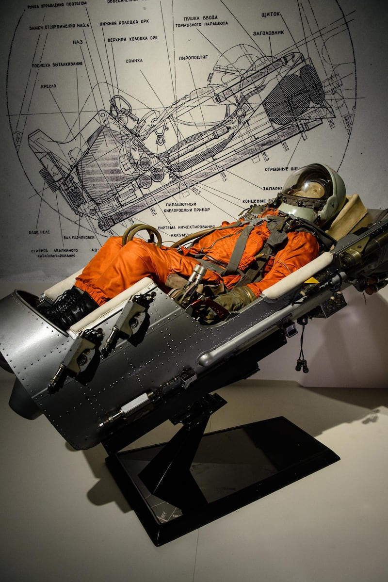 Vostok SK-1 - The Vostok VZA ejection seat and SK-1 space suit, as used in Russian spacecraft Vostoks 1-5 in 1961, are displayed in London on September 17, 2015, during a press preview for the Science Museum's latest exhibition "Cosmonaut". The exhibition charts Russia's space programme, from early theories and predictions by artists and scientists through to recent work on the International Space Station. The exhibition is due to run from September 18, 2015 to March 13, 2016.    AFP PHOTO / LEON NEAL (Photo by LEON NEAL / AFP)