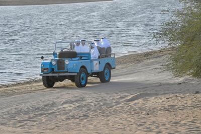 Officials are given a tour of Marmoom Desert Conservation Reserve. Wam